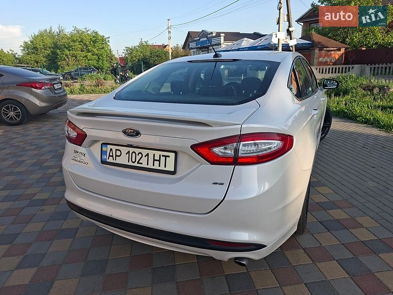 Седан Ford Fusion 2015 в Василькові