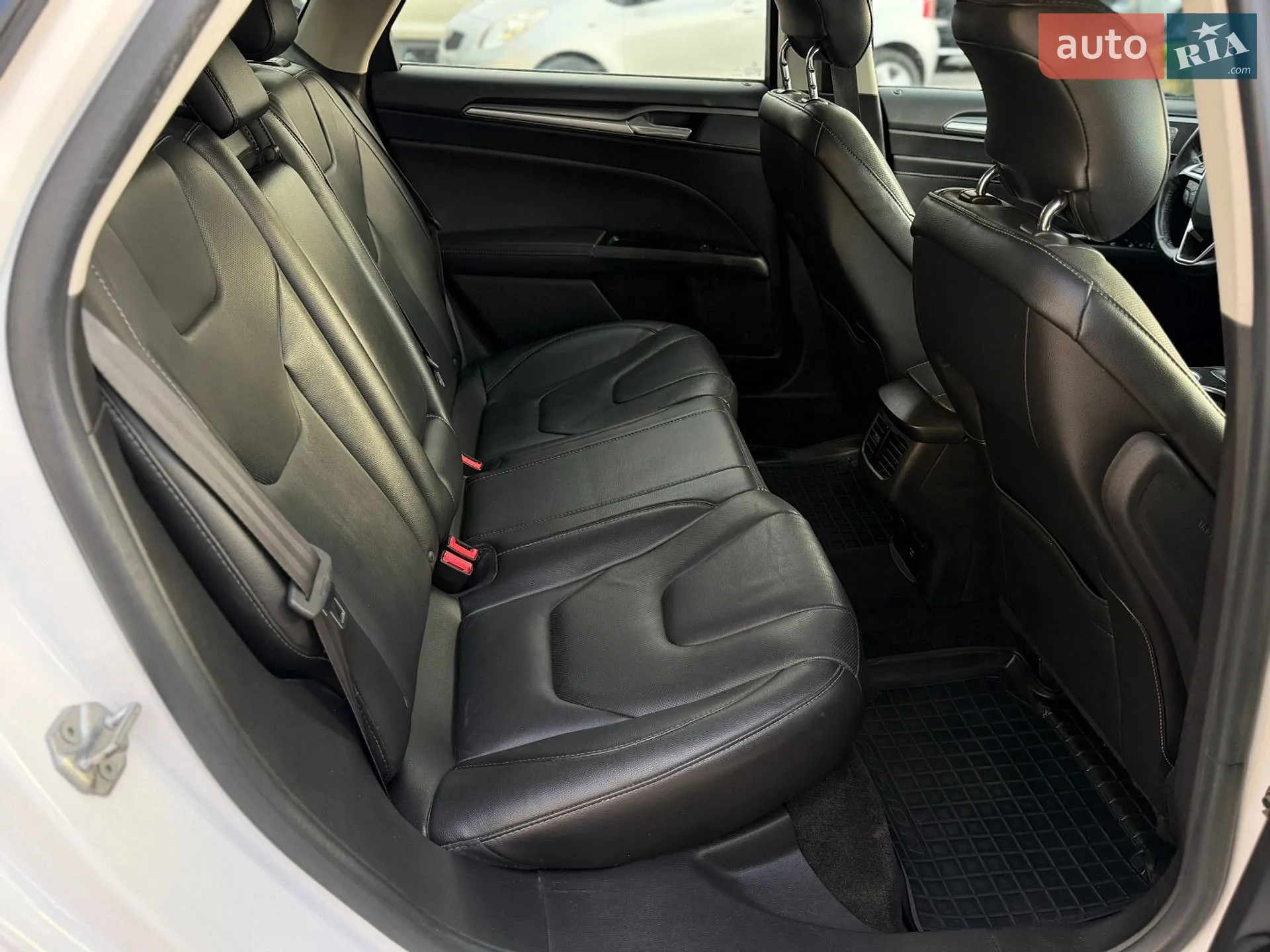 2013 Ford Fusion - мініатюра 39