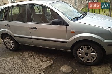 Хэтчбек Ford Fusion 2003 в Луцке