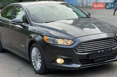 Седан Ford Fusion 2013 в Одесі