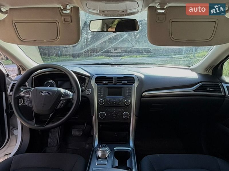 Седан Ford Fusion 2016 в Сумах