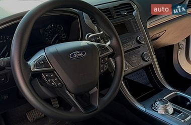 Седан Ford Fusion 2016 в Сумах