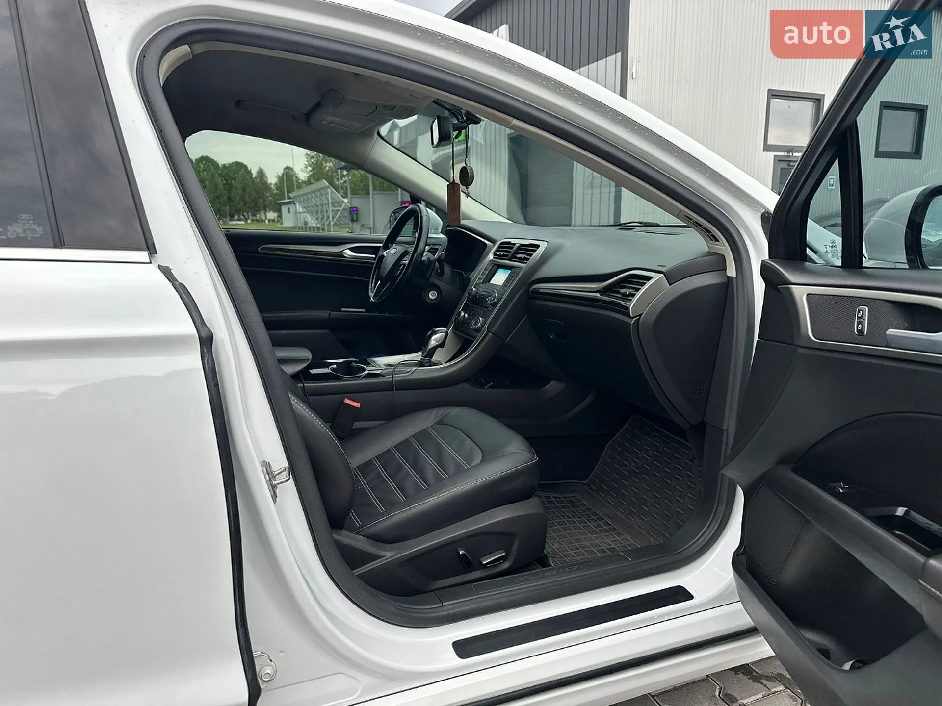 2013 Ford Fusion - мініатюра 71