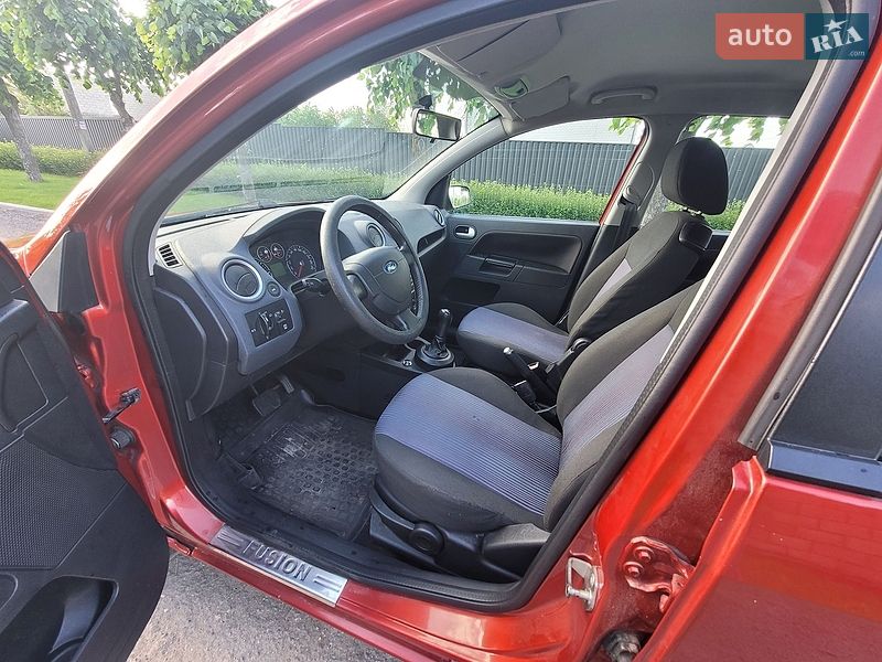 Хэтчбек Ford Fusion 2008 в Каменском