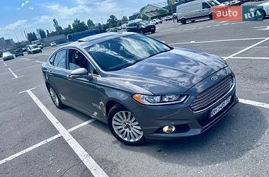 Седан Ford Fusion 2014 в Києві
