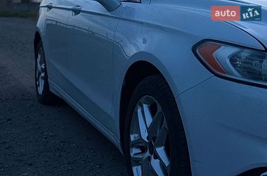Седан Ford Fusion 2013 в Павлограді