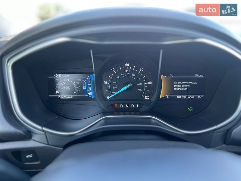 Седан Ford Fusion 2015 в Умани