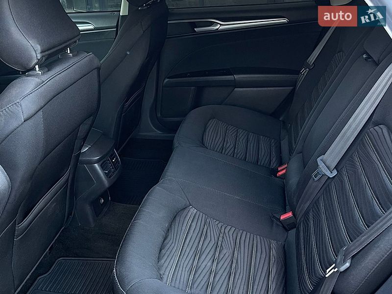 Седан Ford Fusion 2016 в Полтаве