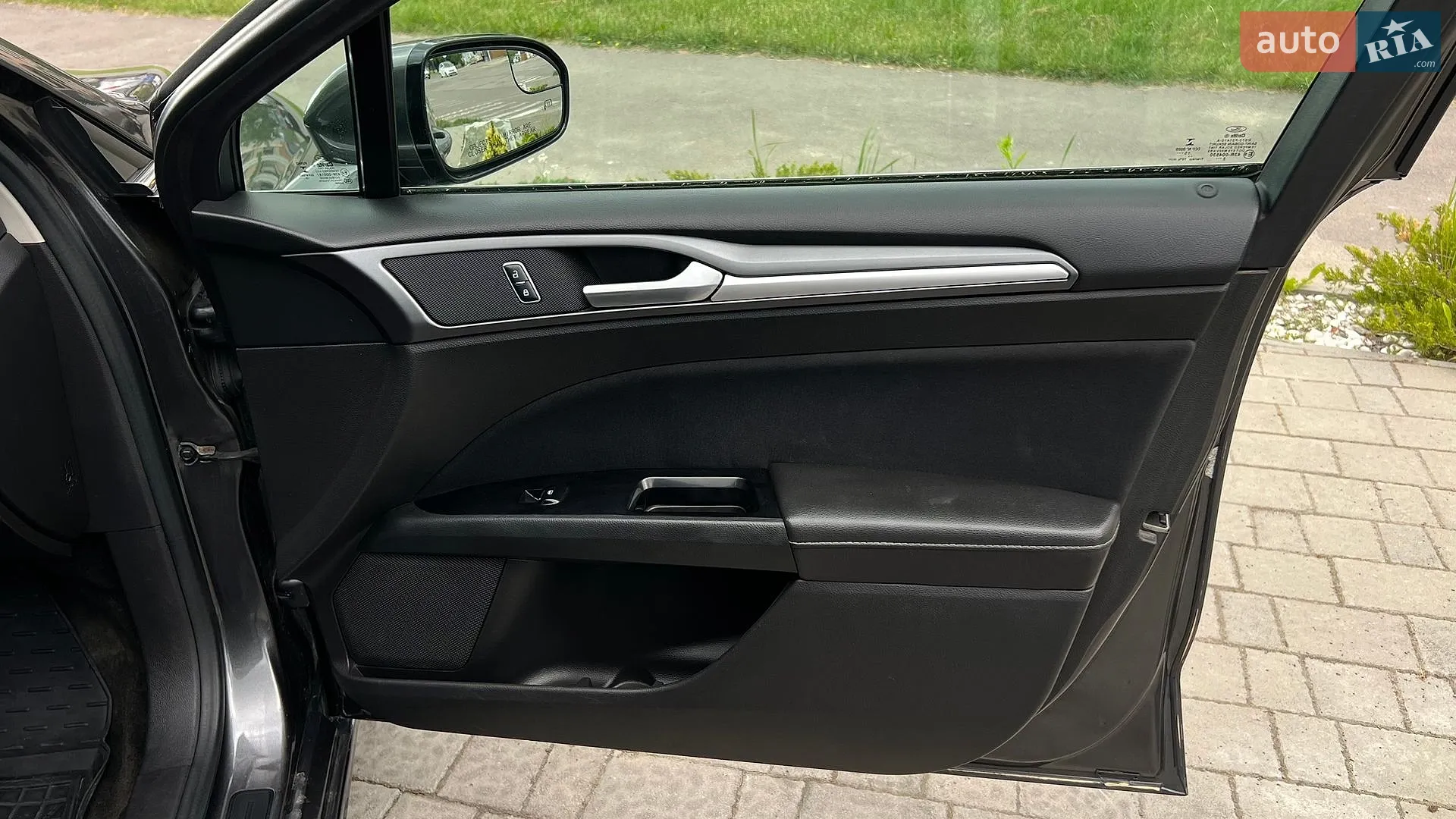 2016 Ford Fusion - мініатюра 34