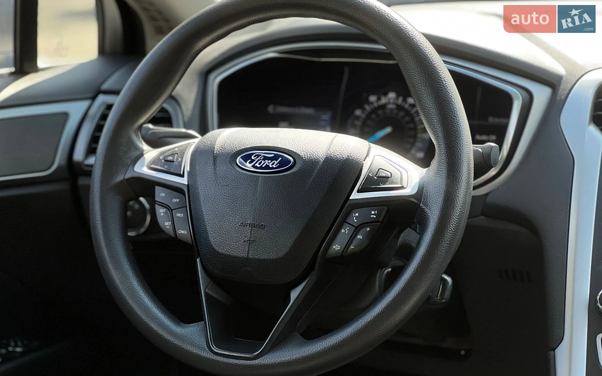 2016 Ford Fusion - мініатюра 18