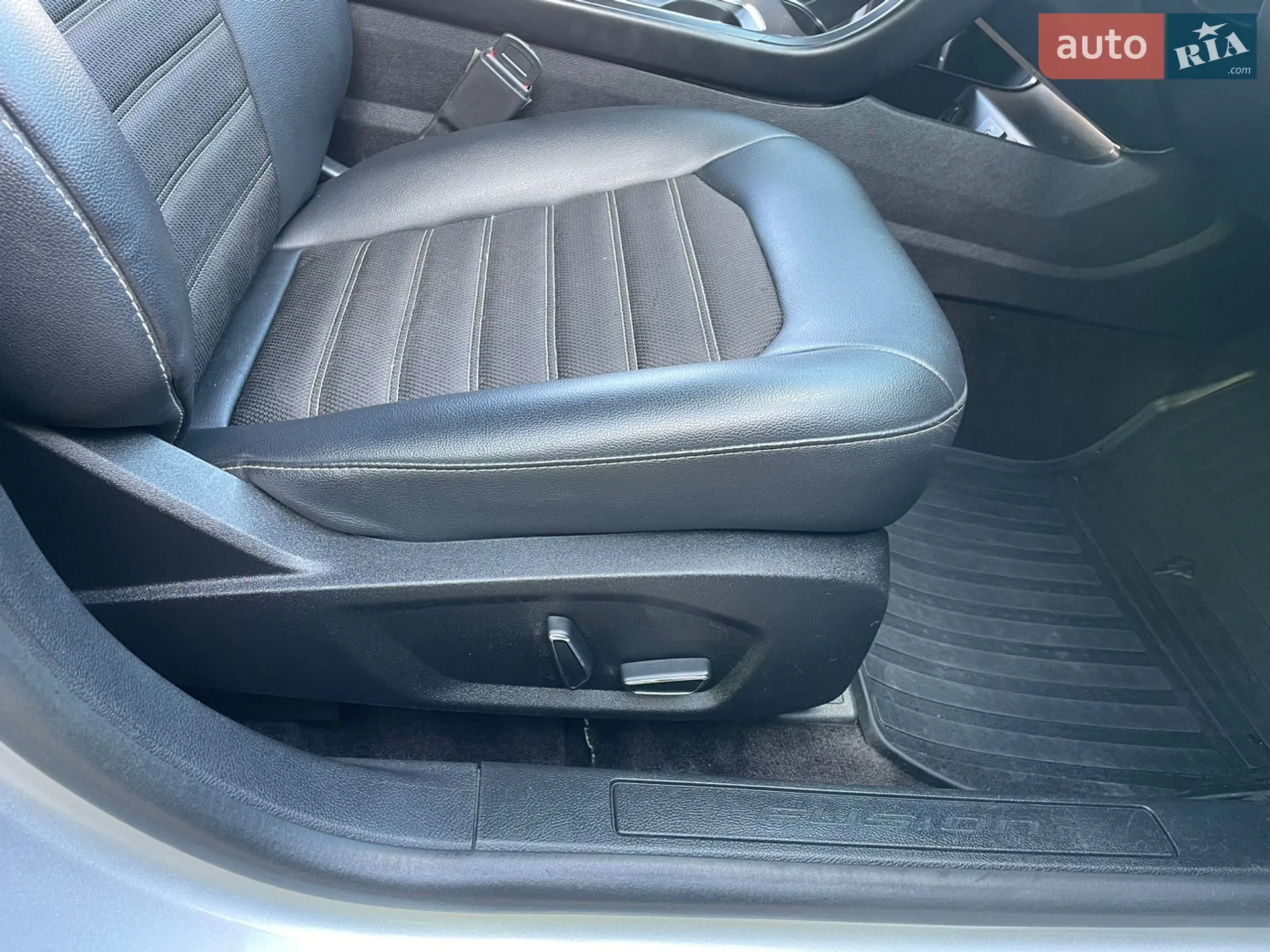 2018 Ford Fusion - мініатюра 37