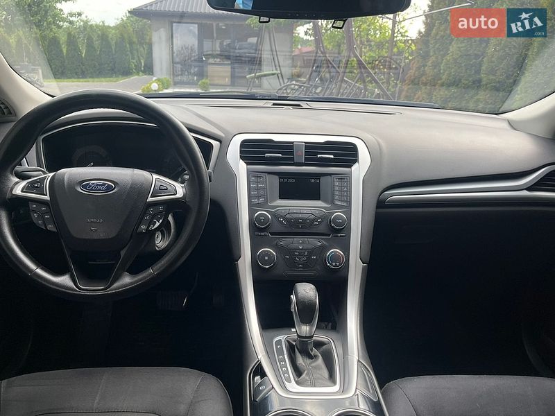 Седан Ford Fusion 2013 в Новояворовске