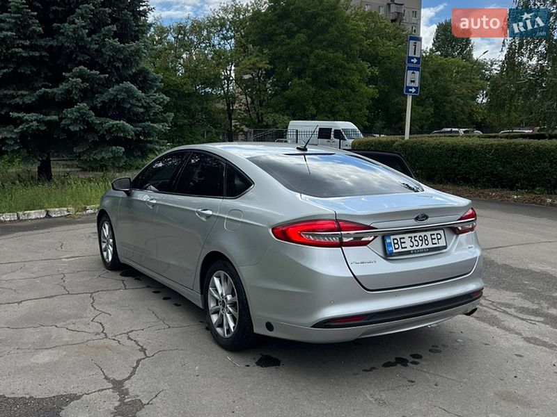 Седан Ford Fusion 2017 в Южноукраїнську