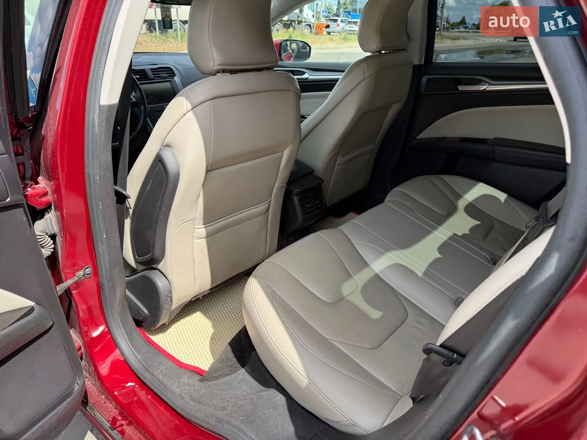 2016 Ford Fusion - мініатюра 27