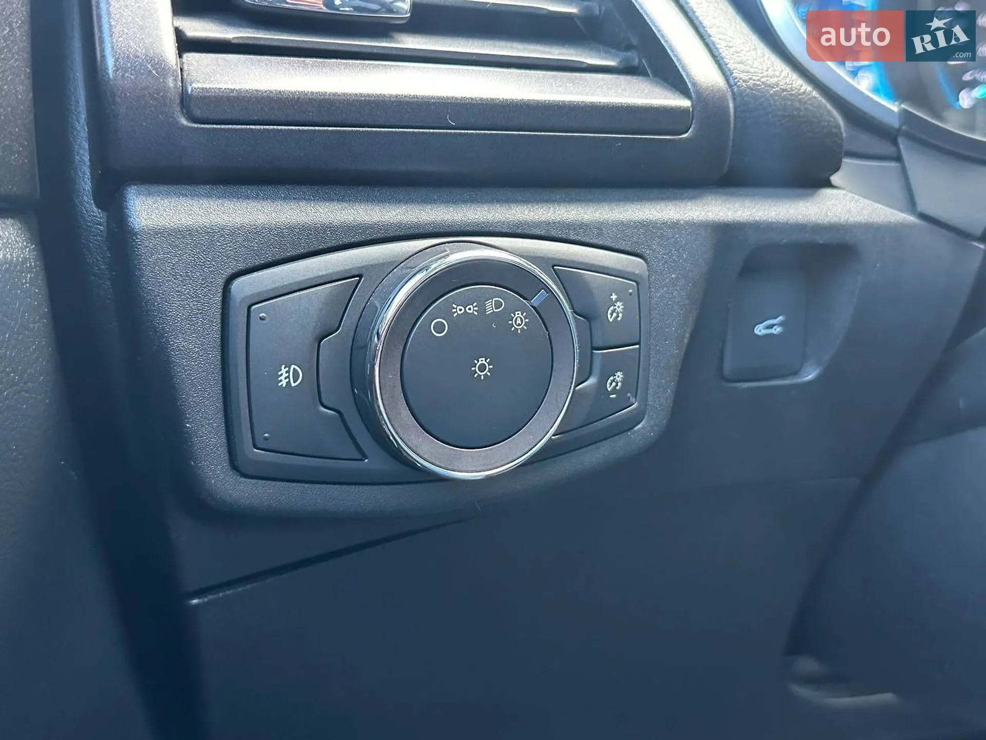 2018 Ford Fusion - мініатюра 24