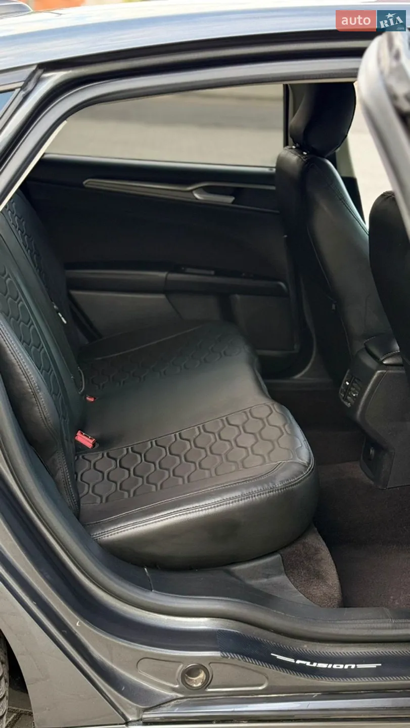 2016 Ford Fusion - мініатюра 21