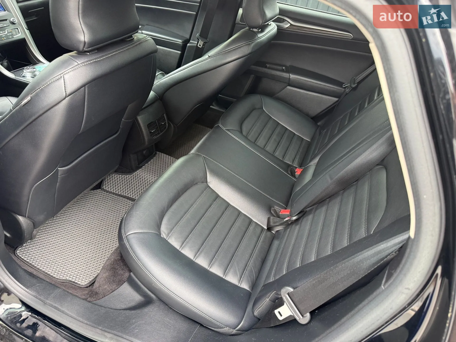 2017 Ford Fusion - мініатюра 24