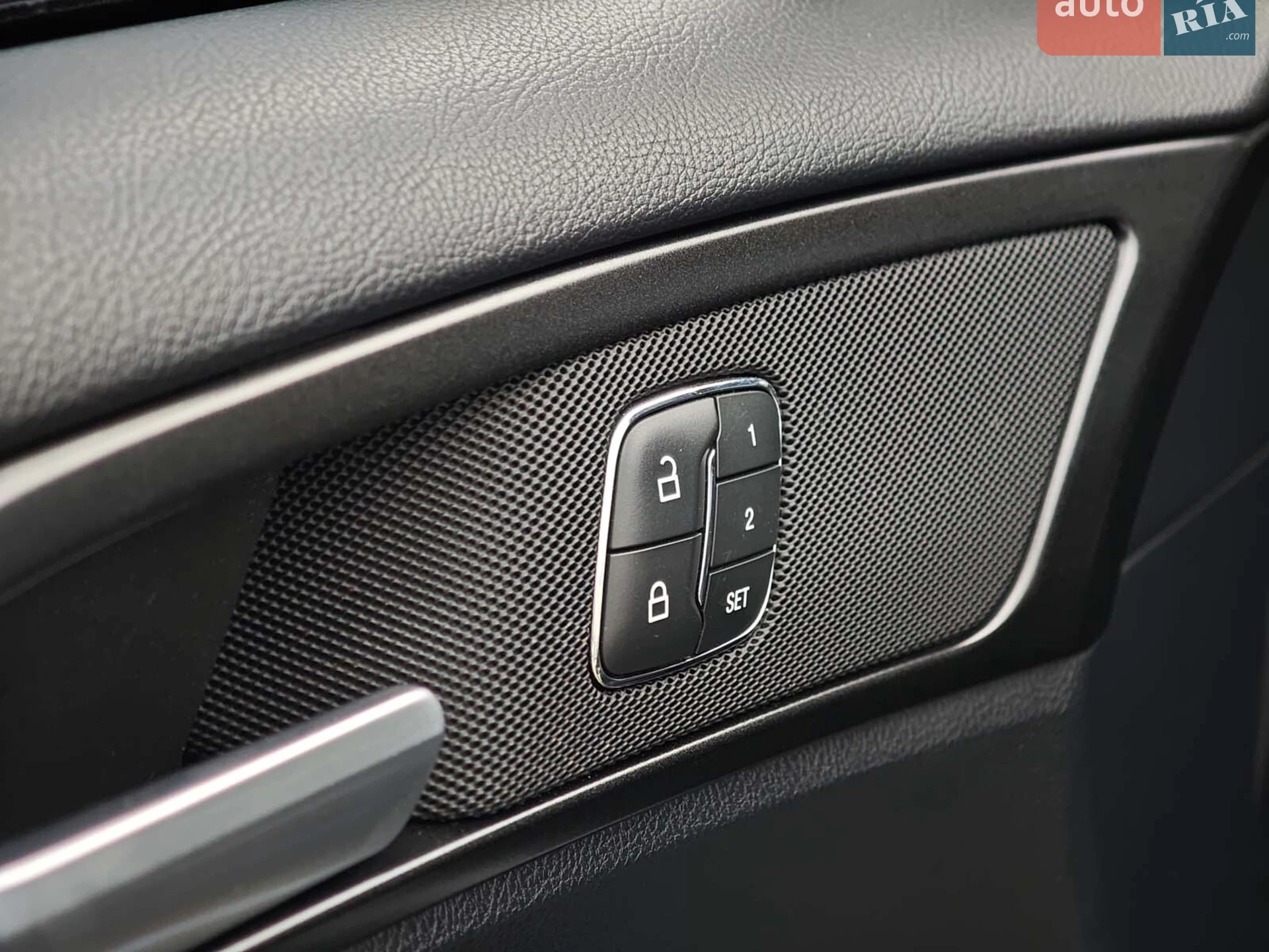 2020 Ford Fusion - мініатюра 26