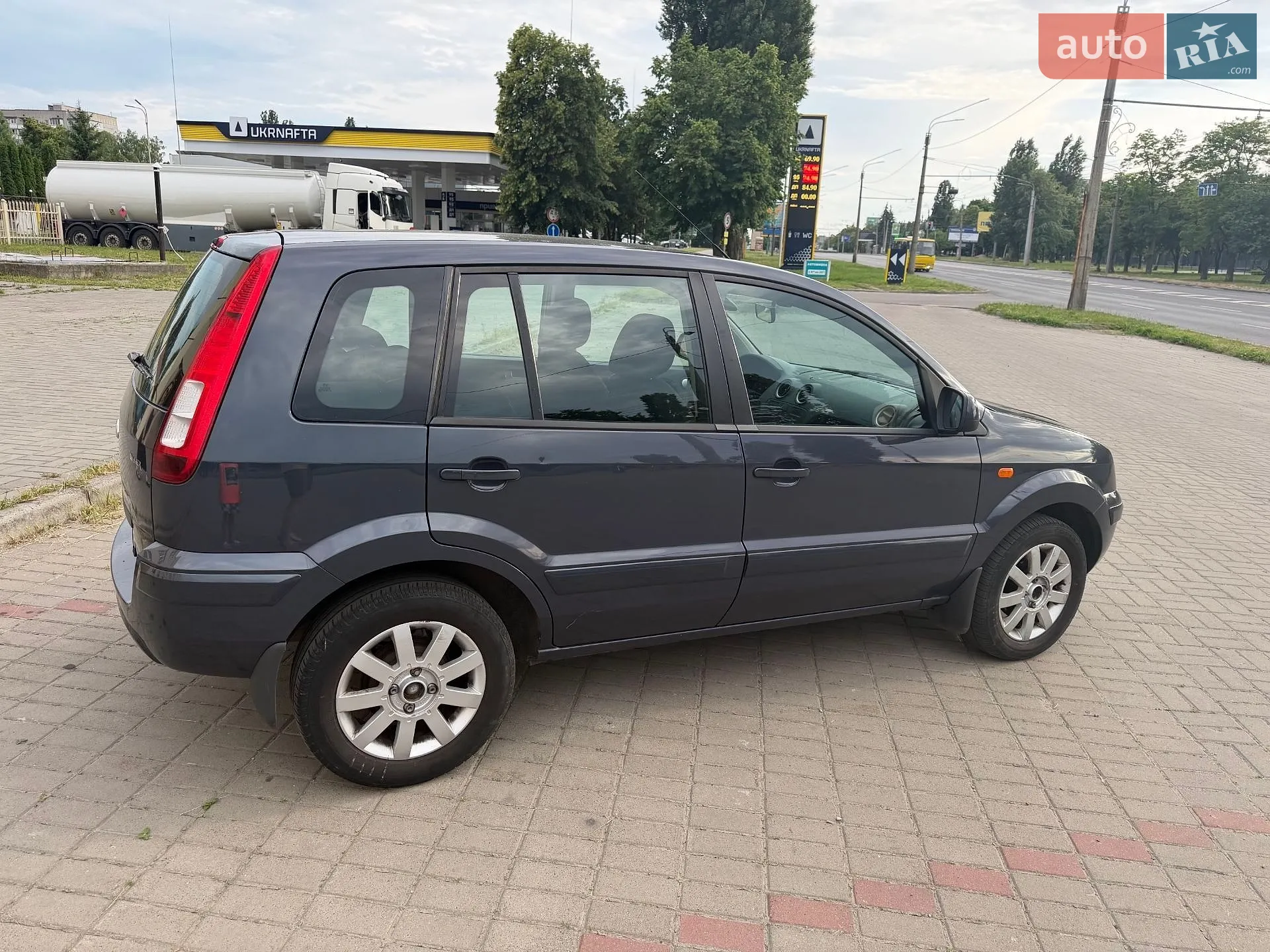 2011 Ford Fusion - мініатюра 9