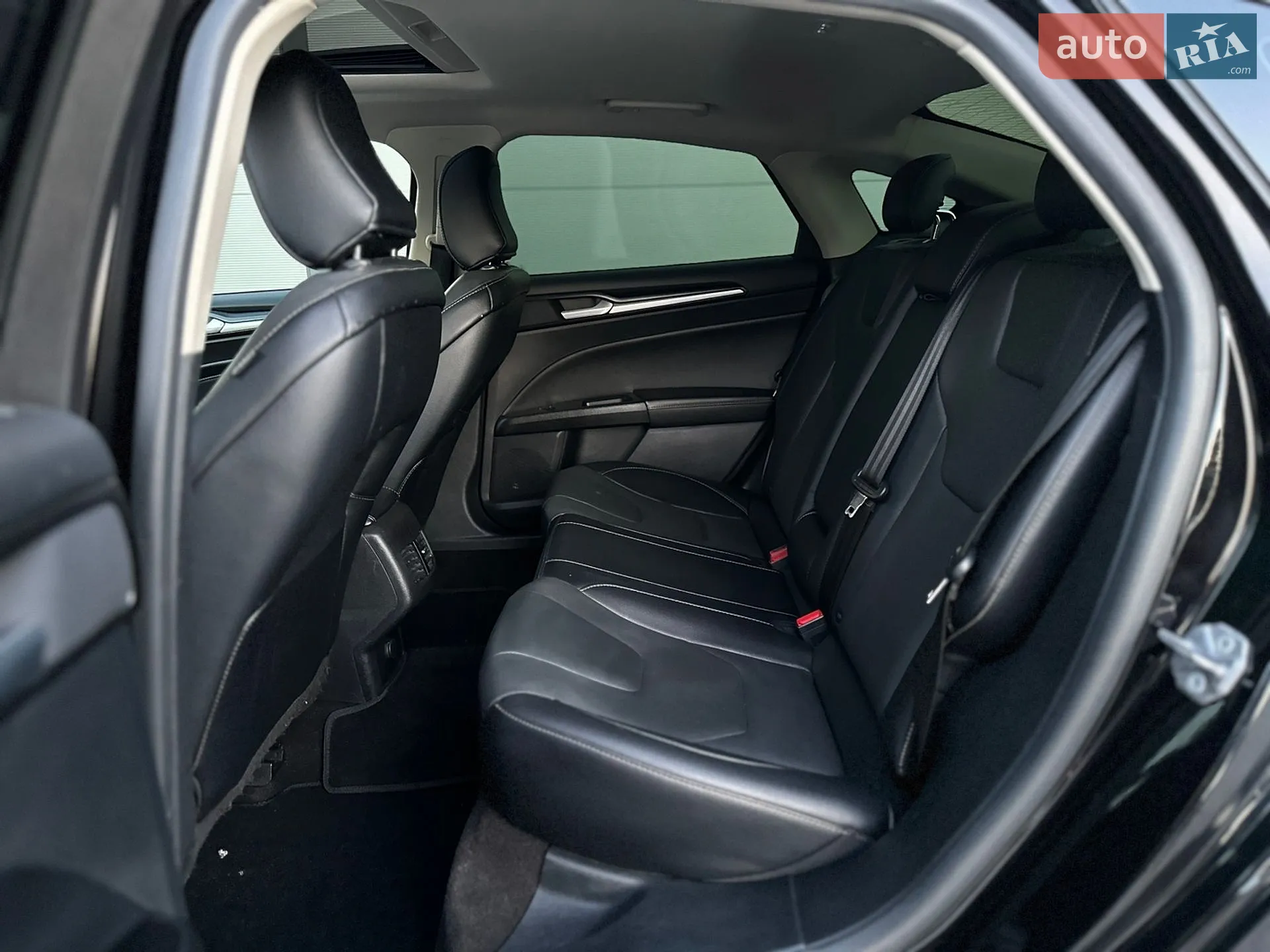 2020 Ford Fusion - мініатюра 16