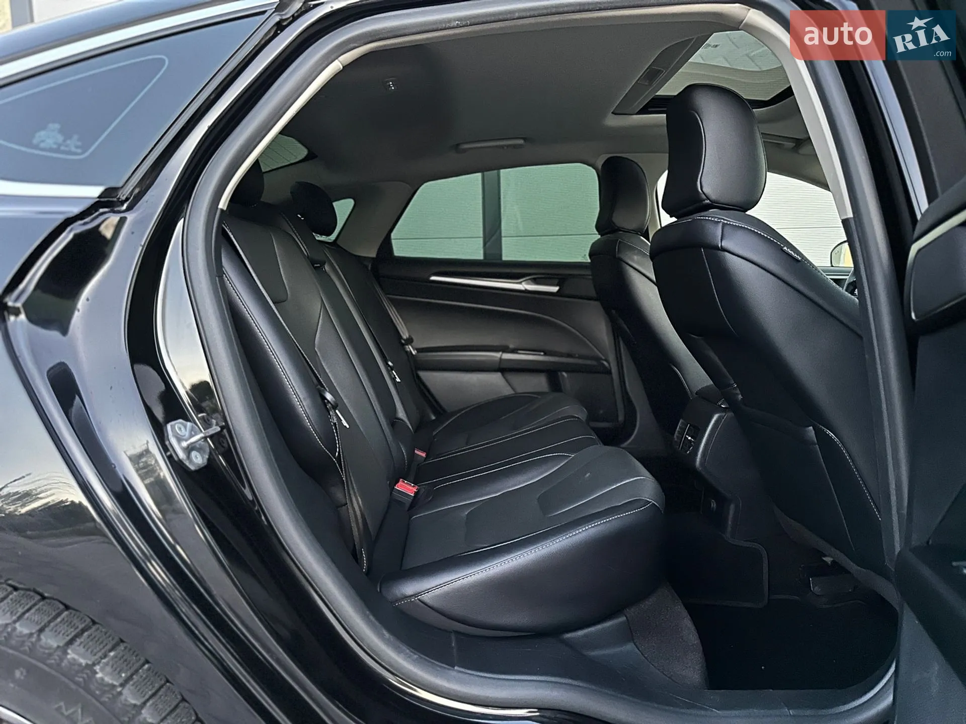2020 Ford Fusion - мініатюра 19