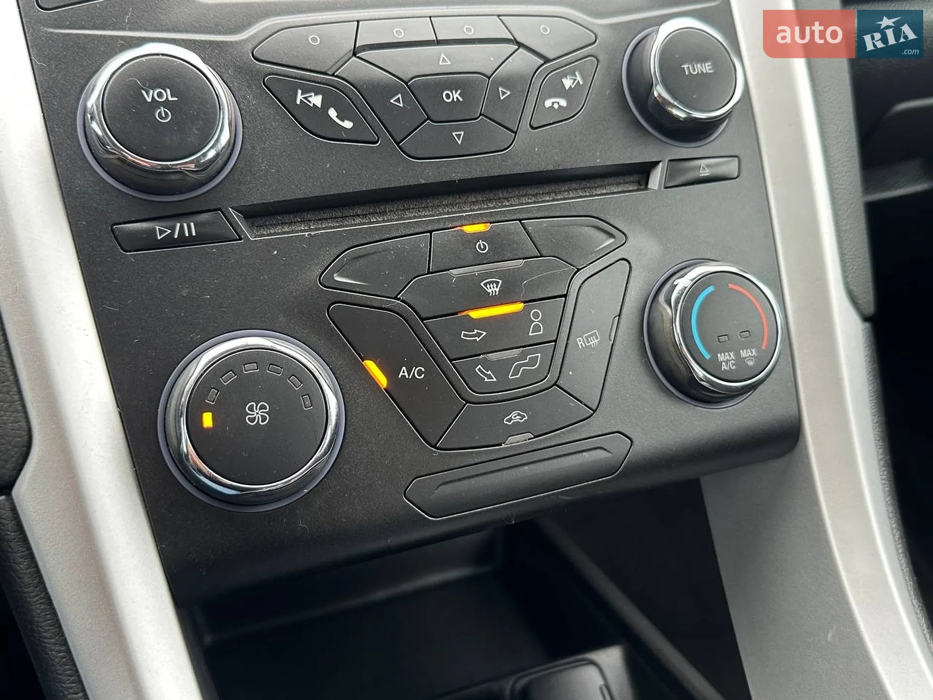 2014 Ford Fusion - мініатюра 18