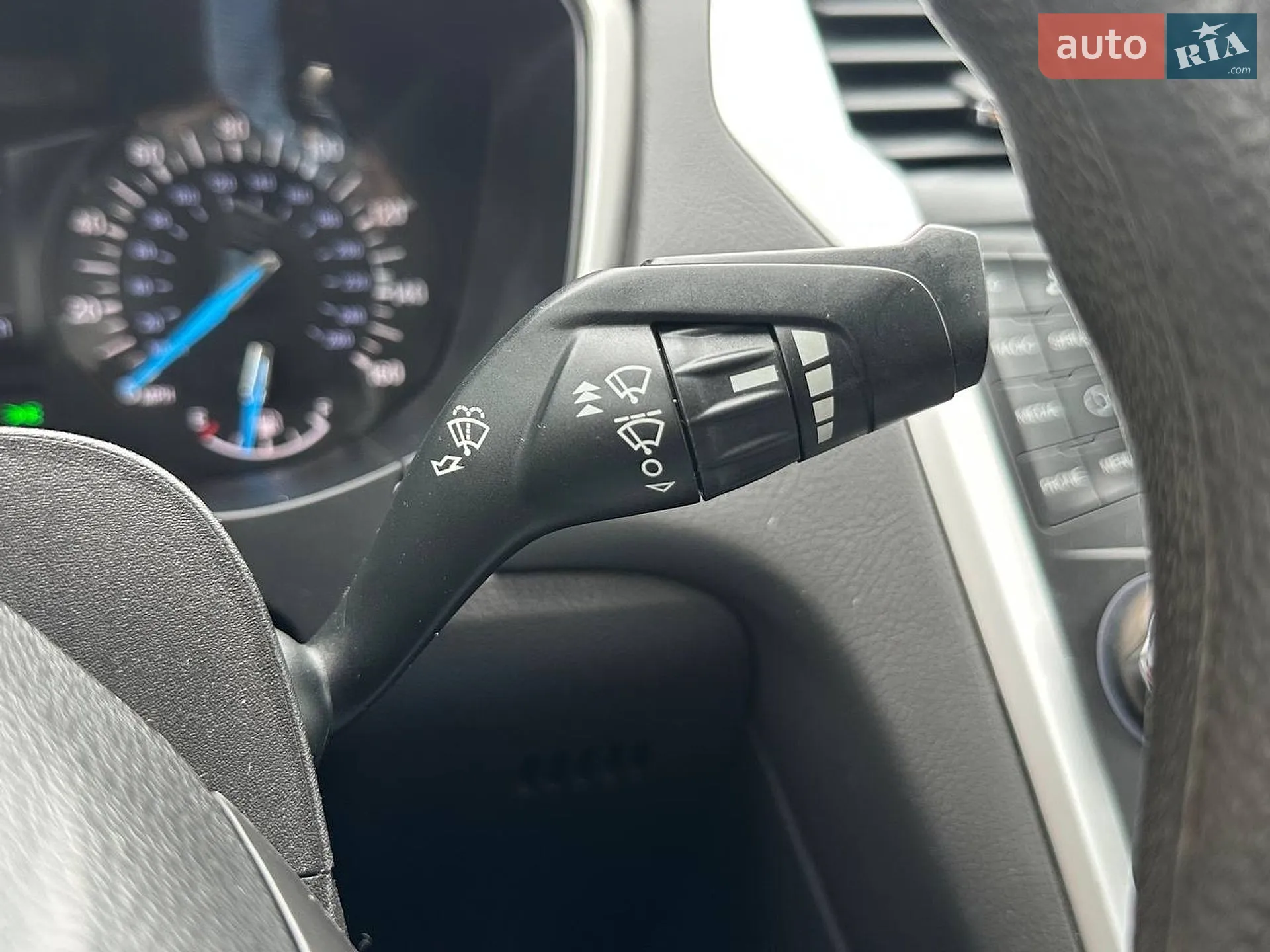 2014 Ford Fusion - мініатюра 23