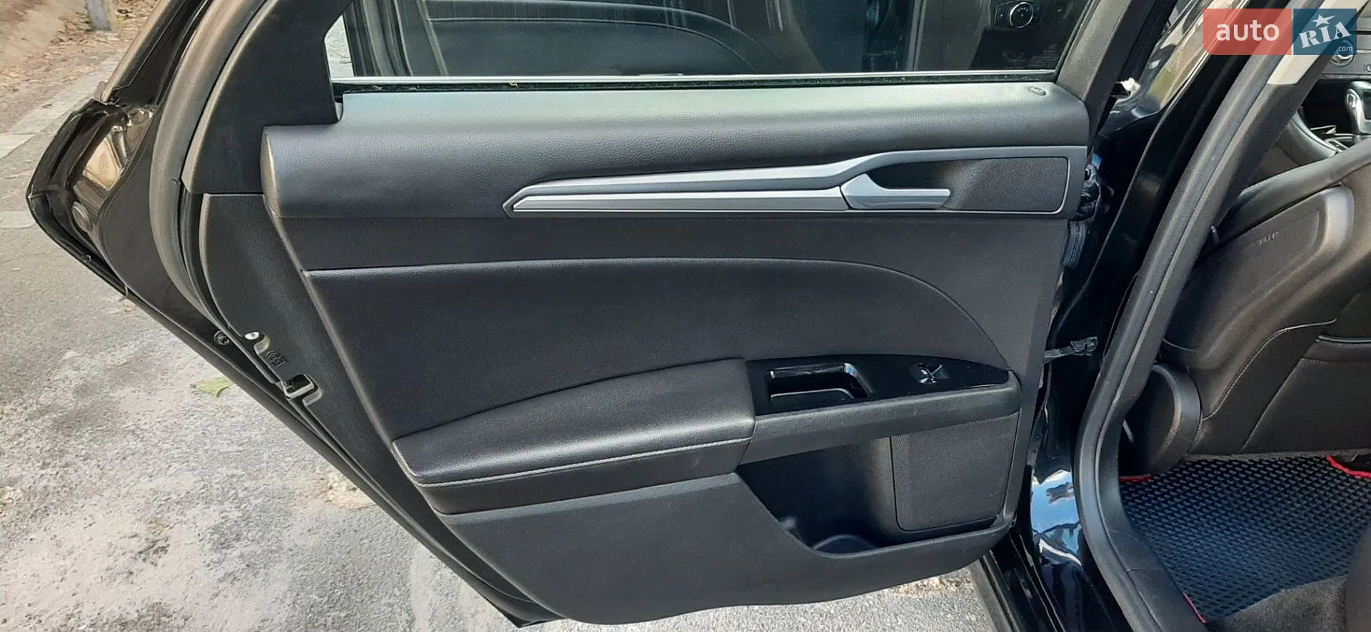 2013 Ford Fusion - мініатюра 30