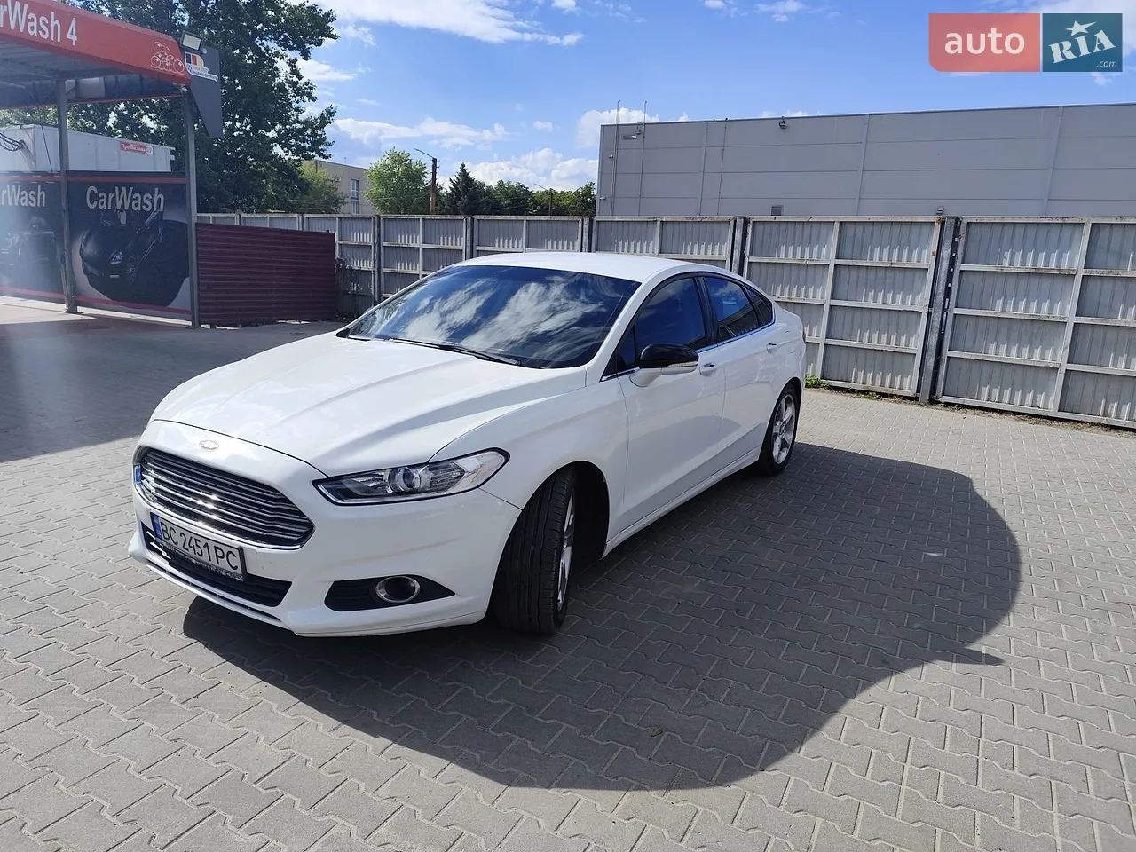 2016 Ford Fusion - мініатюра 20