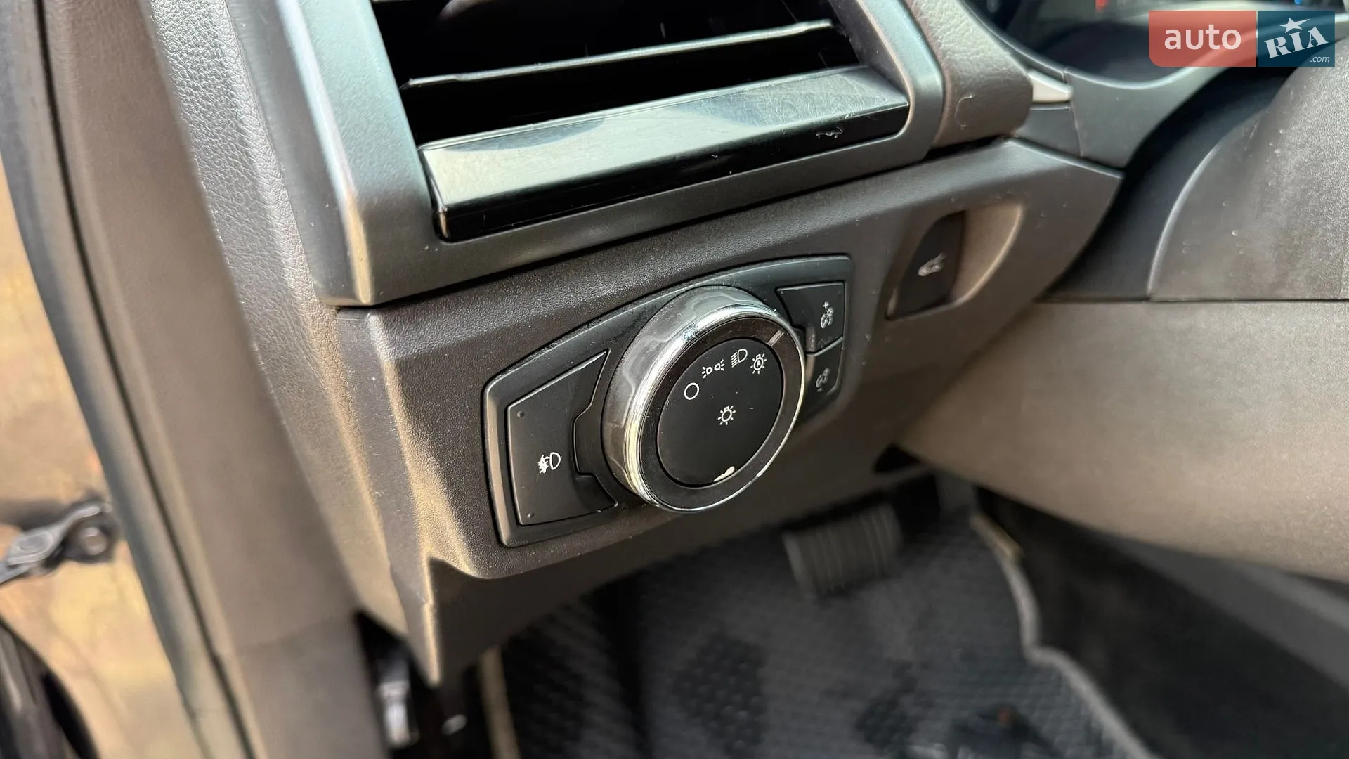 2014 Ford Fusion - мініатюра 16