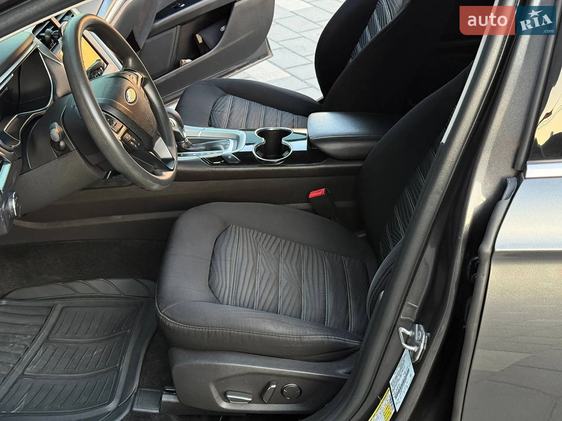 2016 Ford Fusion - мініатюра 23