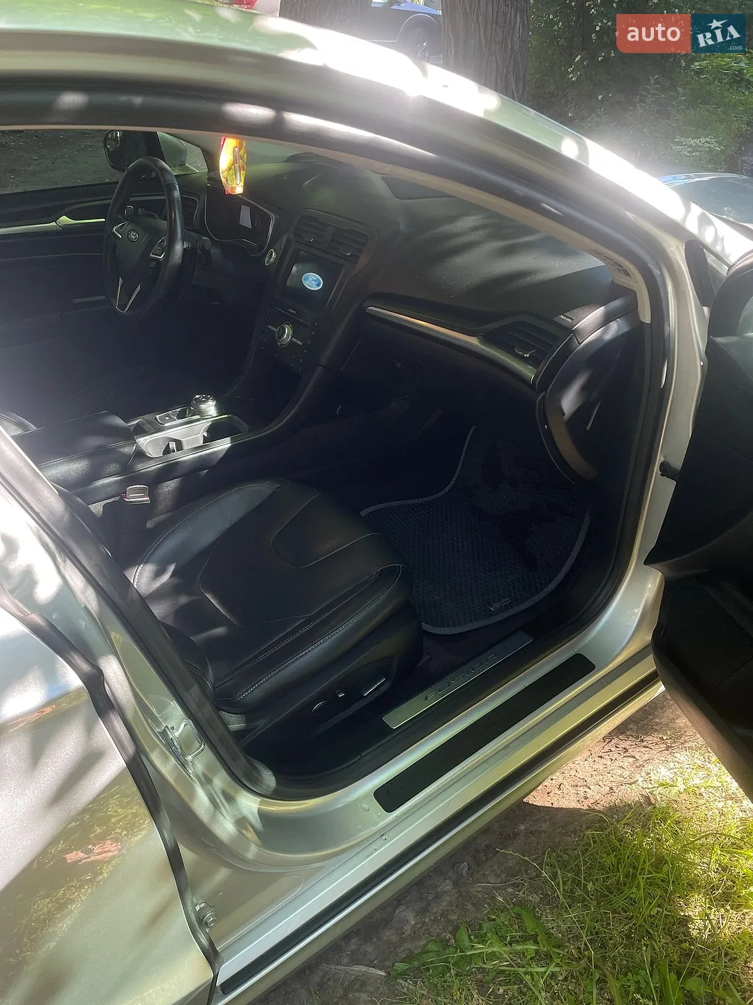 2016 Ford Fusion - мініатюра 23