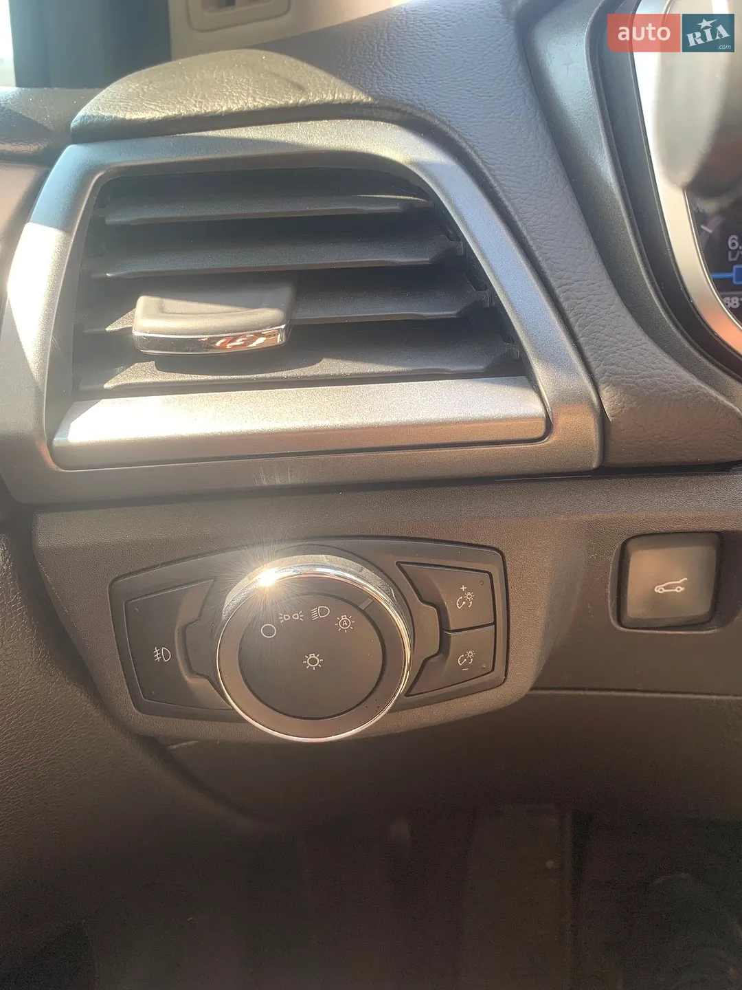 2013 Ford Fusion - мініатюра 24