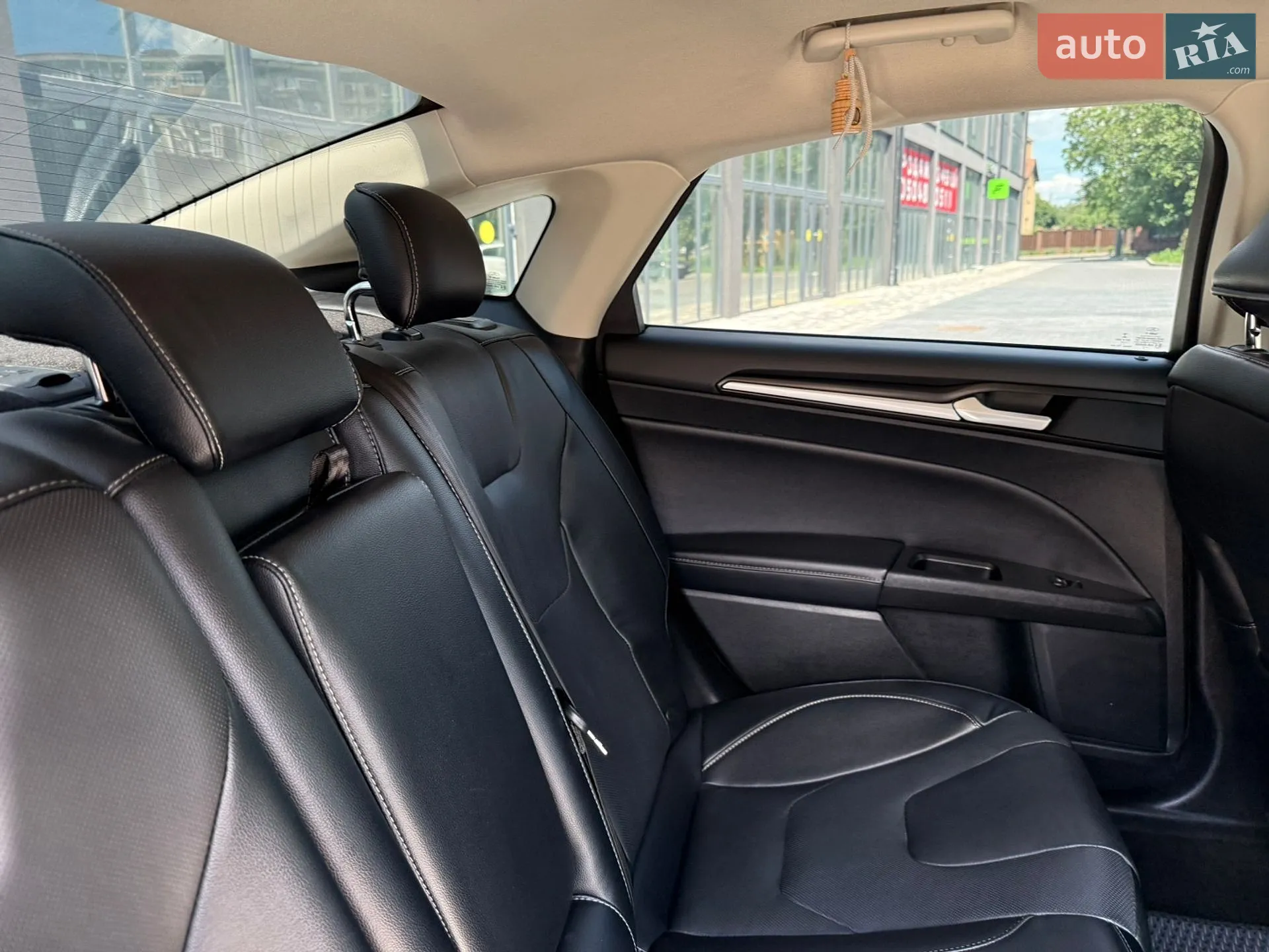 2017 Ford Fusion - мініатюра 33