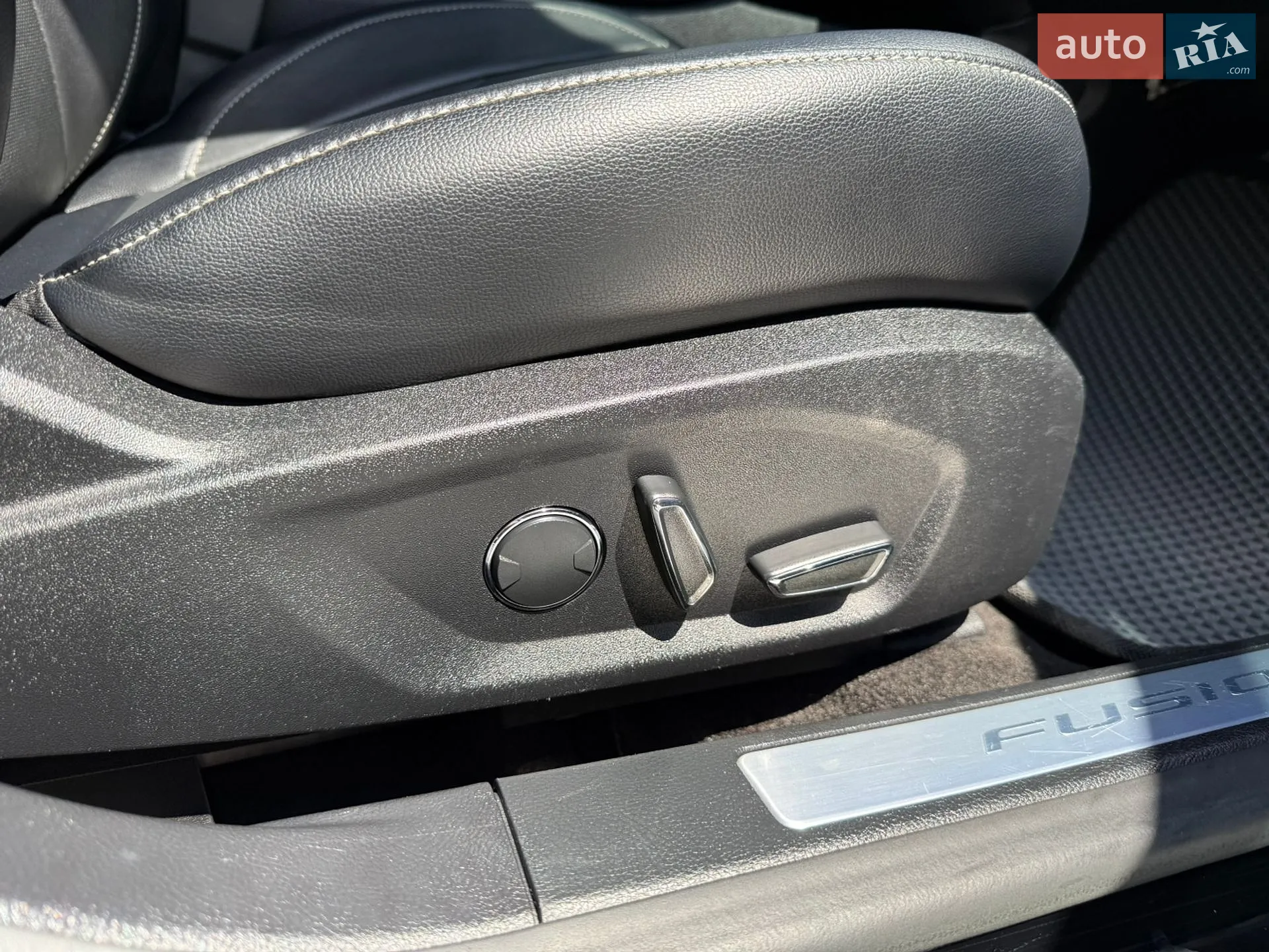 2017 Ford Fusion - мініатюра 38
