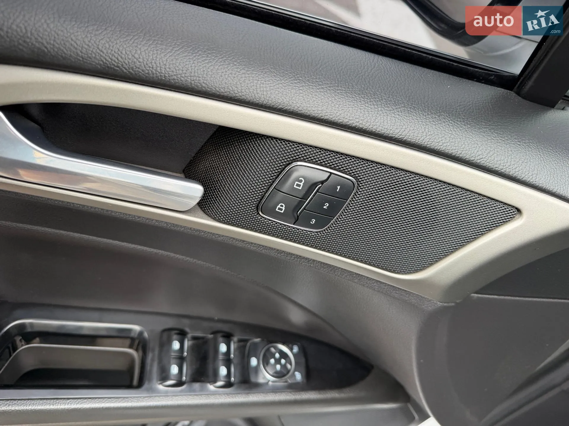 2013 Ford Fusion - мініатюра 12