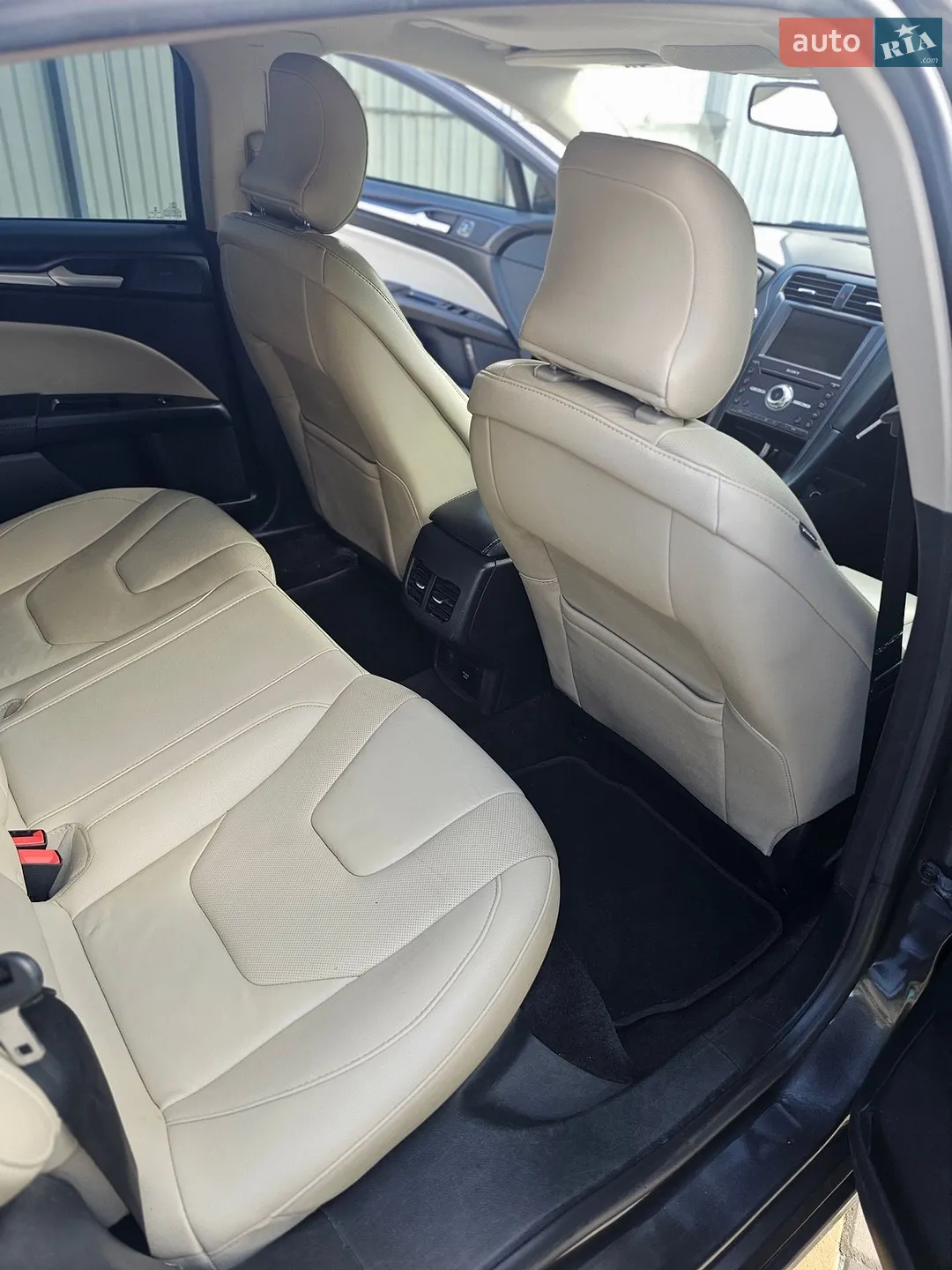 2016 Ford Fusion - мініатюра 17