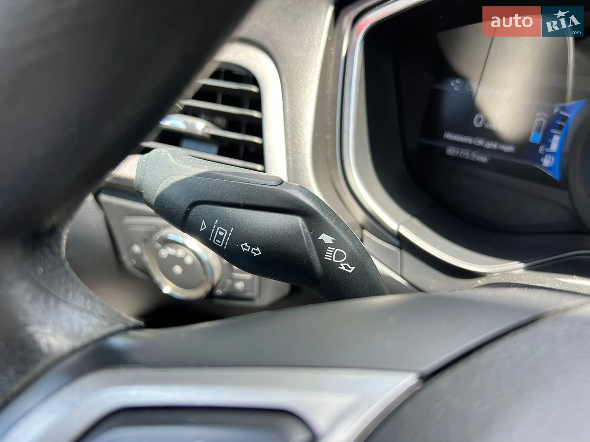 2019 Ford Fusion - мініатюра 18