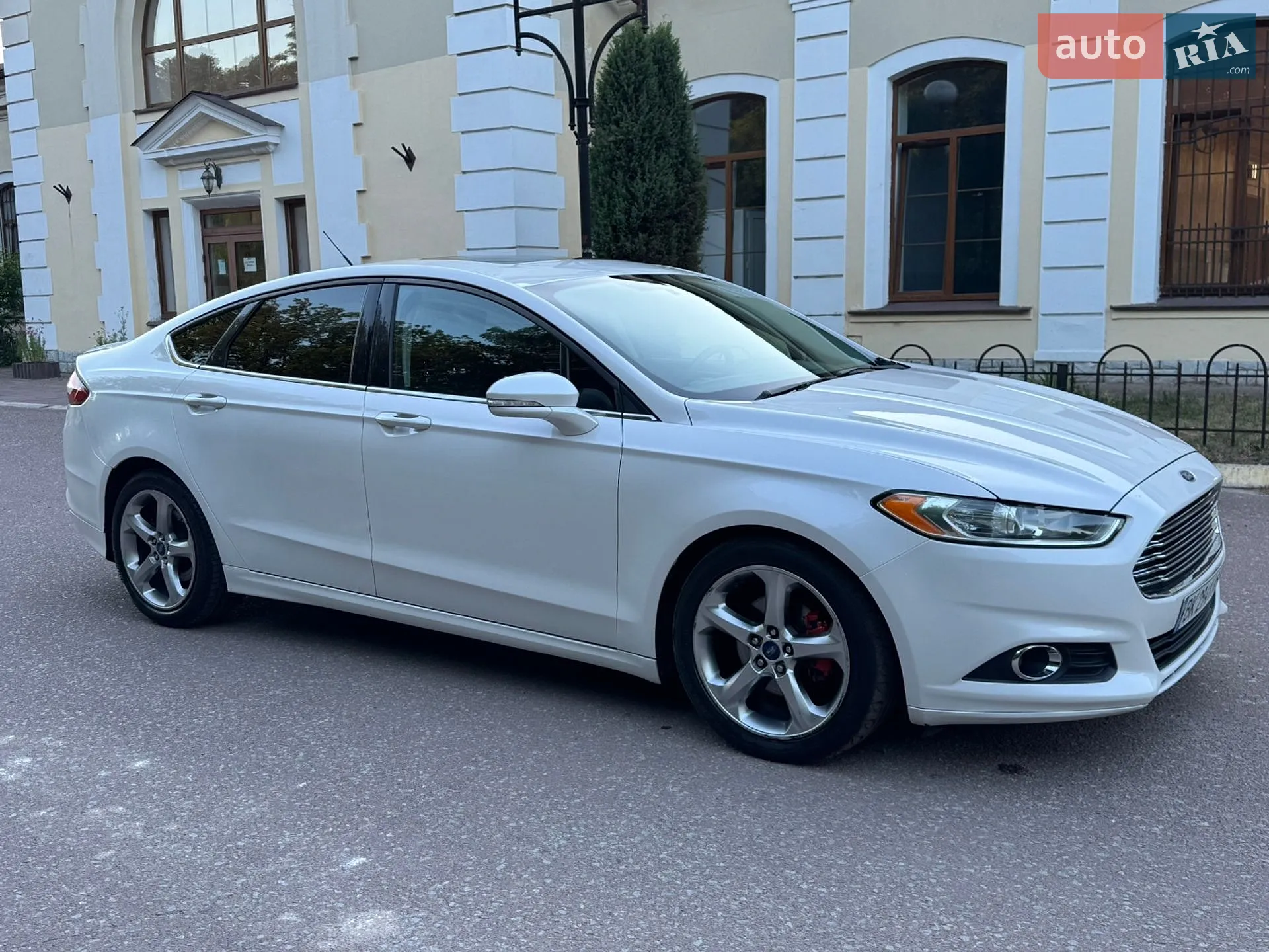 2013 Ford Fusion - мініатюра 11
