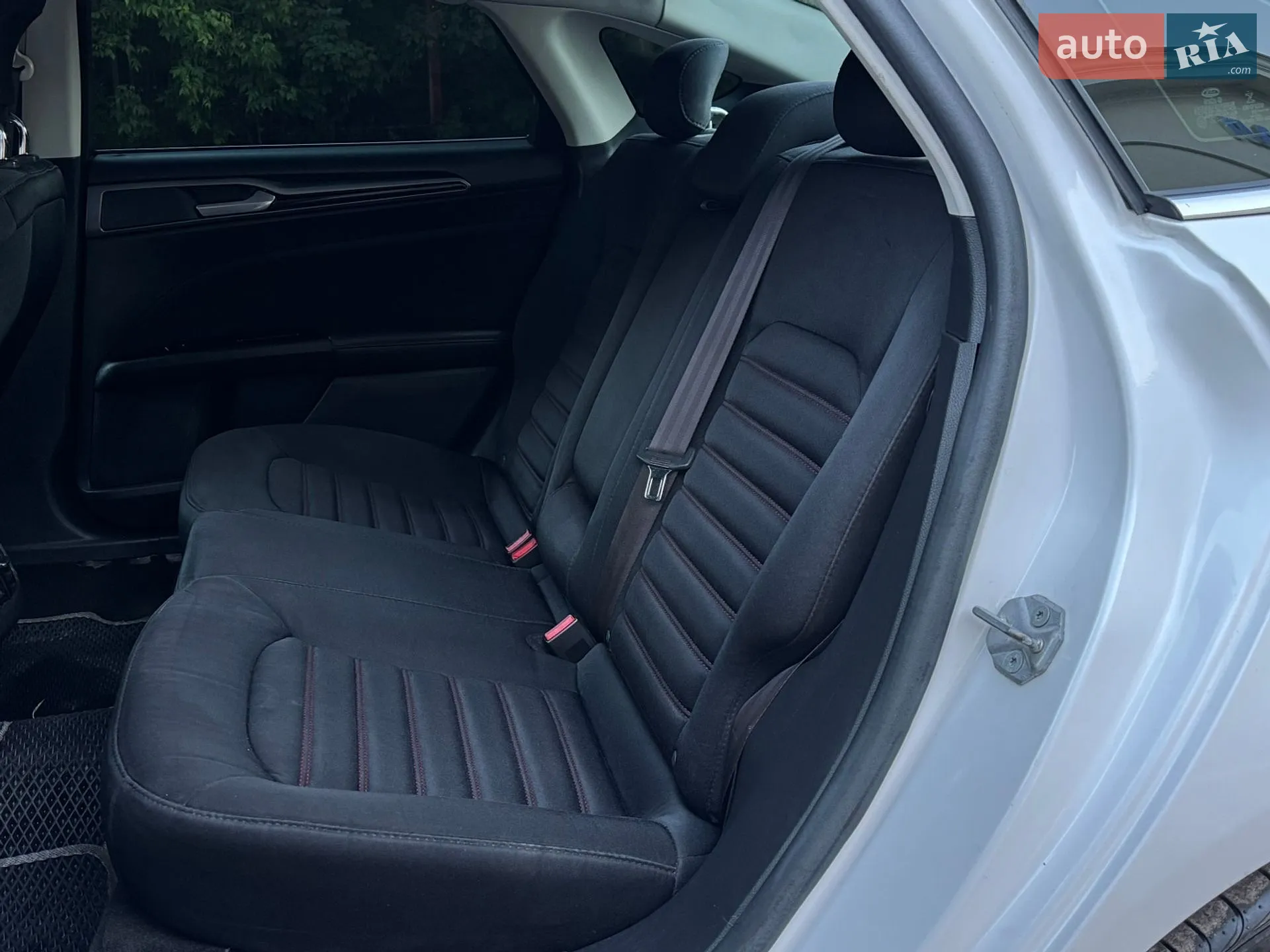 2013 Ford Fusion - мініатюра 29