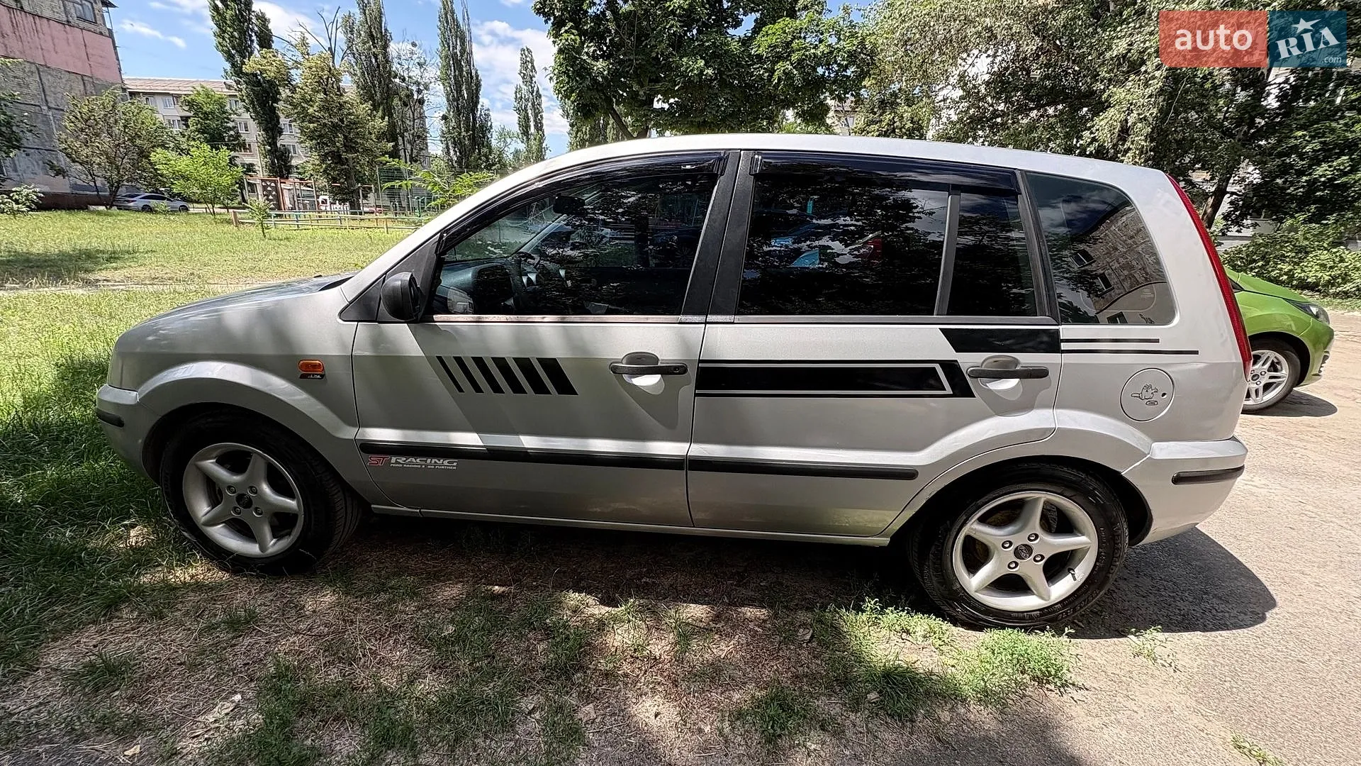 Ford Fusion 2003 VIN WF0UXXGAJU2A55090 фото оголошення 2 з 34