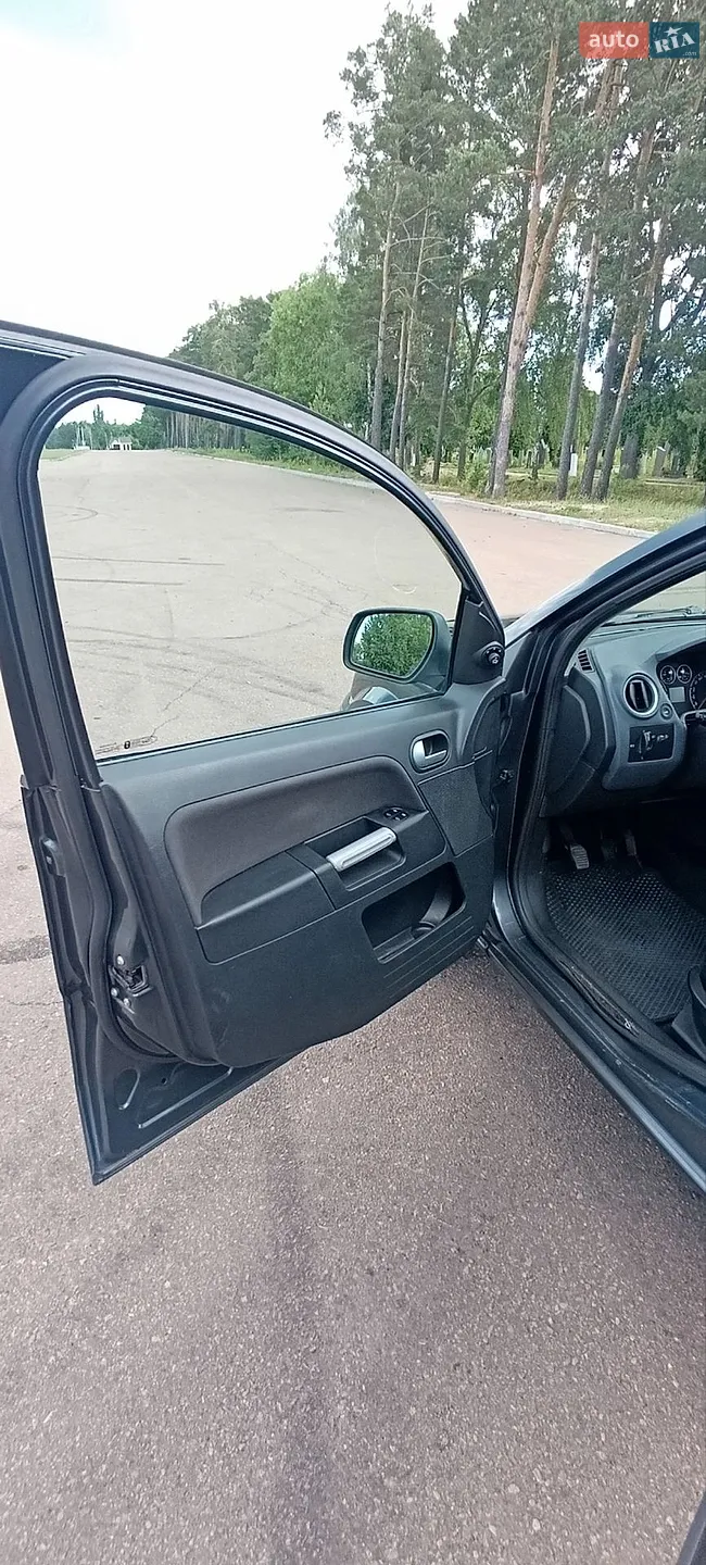 2010 Ford Fusion - мініатюра 25
