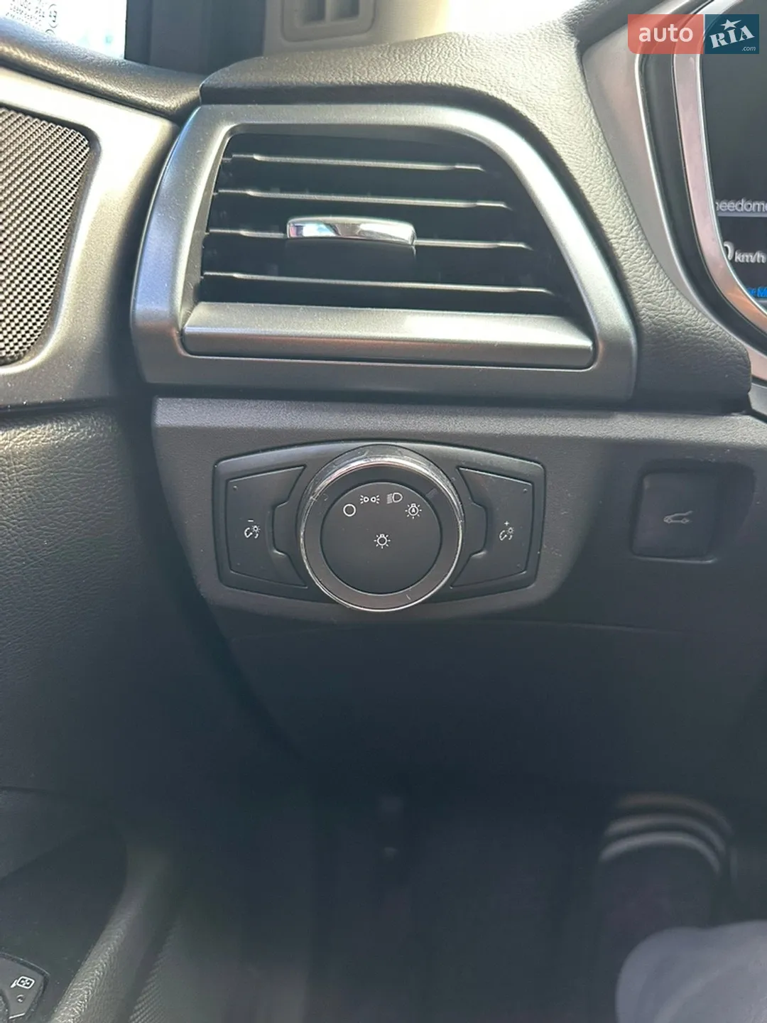 2015 Ford Fusion - мініатюра 41