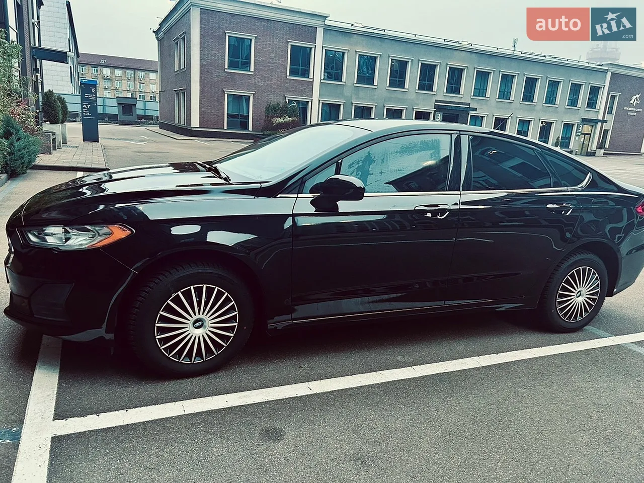 2017 Ford Fusion - мініатюра 12
