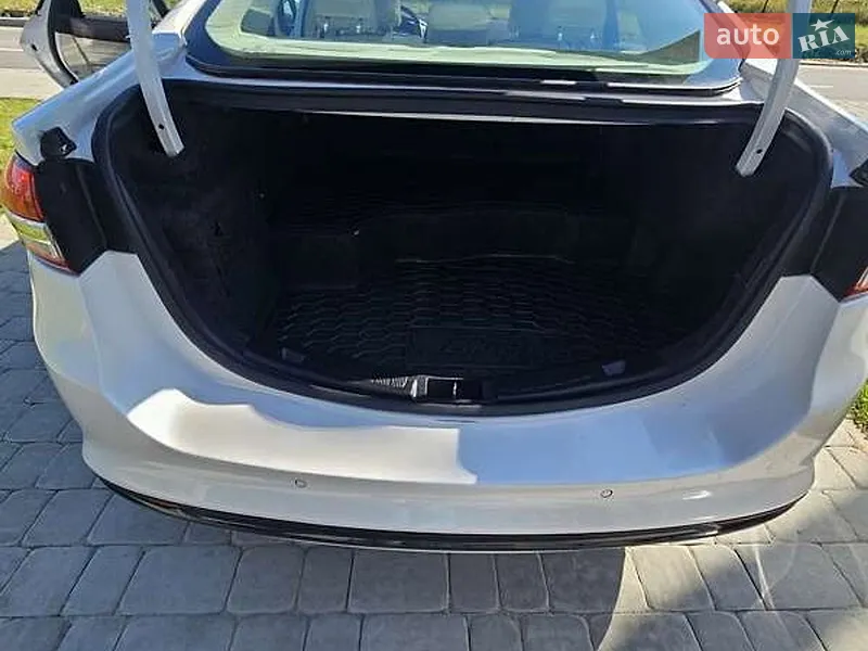Ford Fusion 2018 VIN 3FA6P0RU1JR201344 фото оголошення 11 з 61