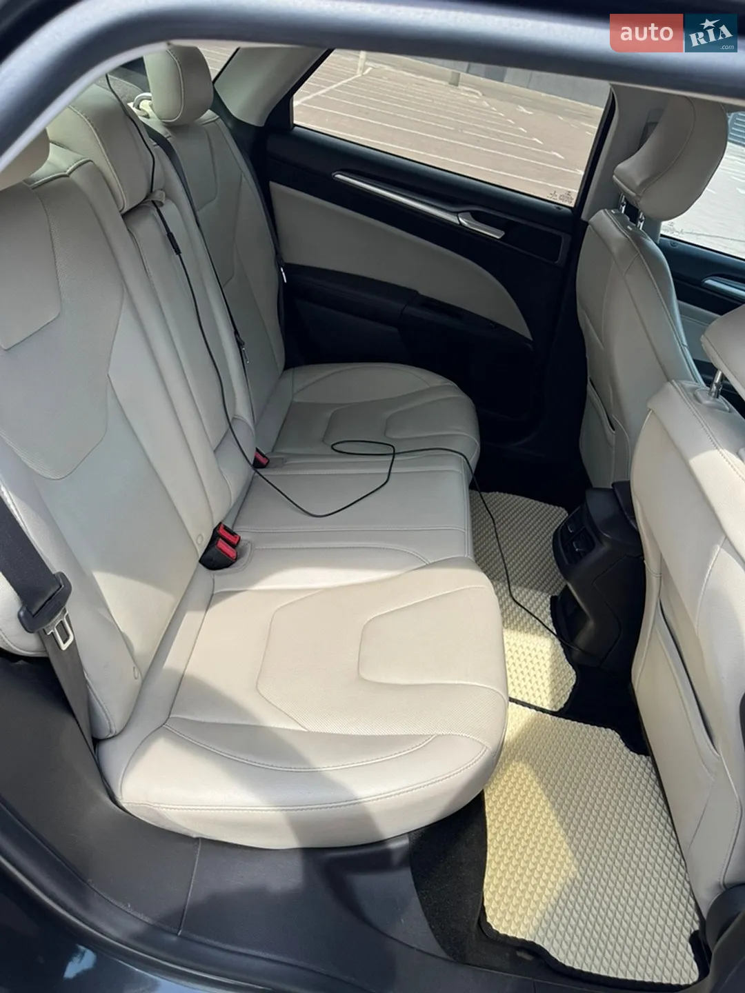 2015 Ford Fusion - мініатюра 31