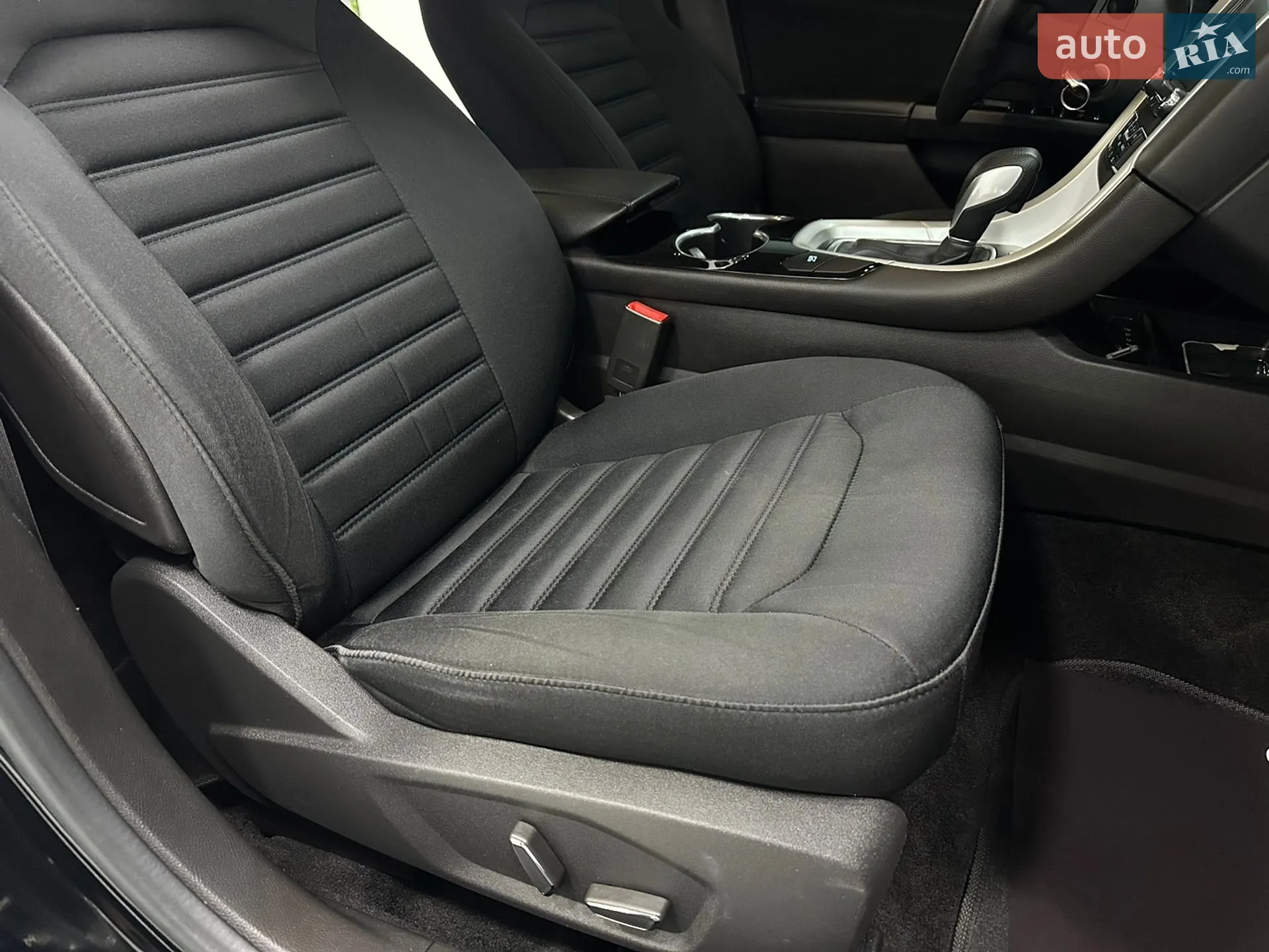 2015 Ford Fusion - мініатюра 36