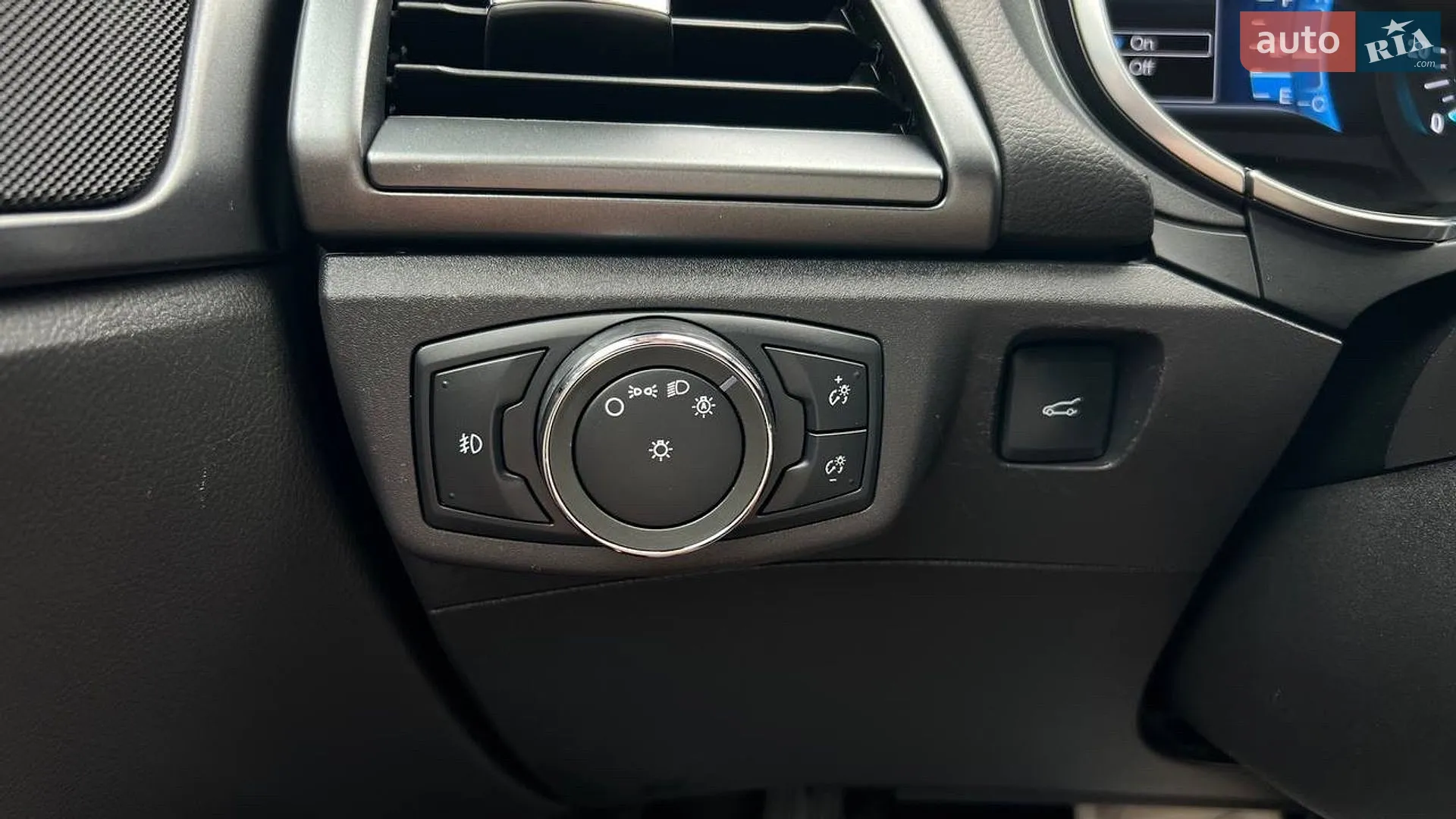 2015 Ford Fusion - мініатюра 16