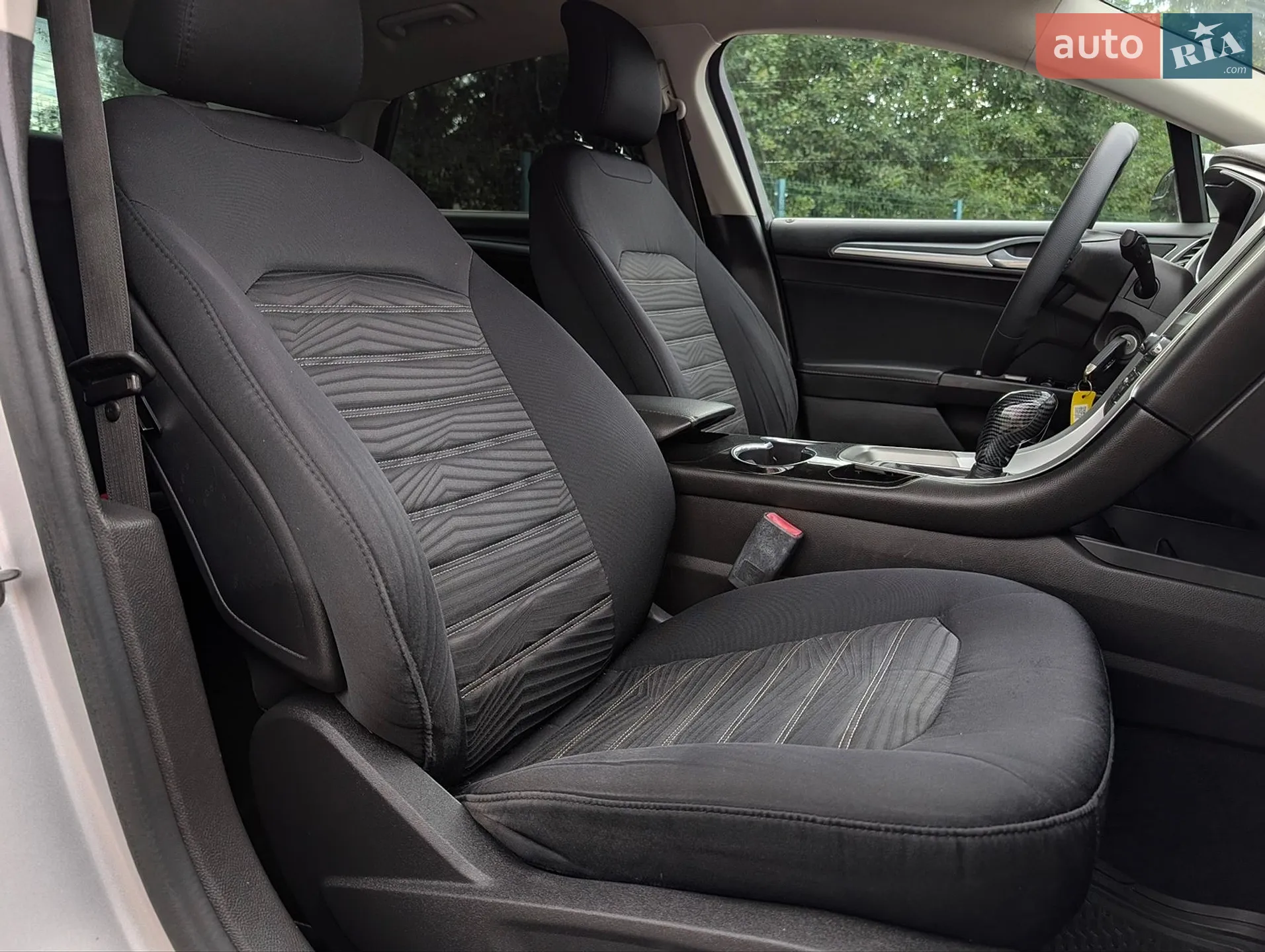 2016 Ford Fusion - мініатюра 31