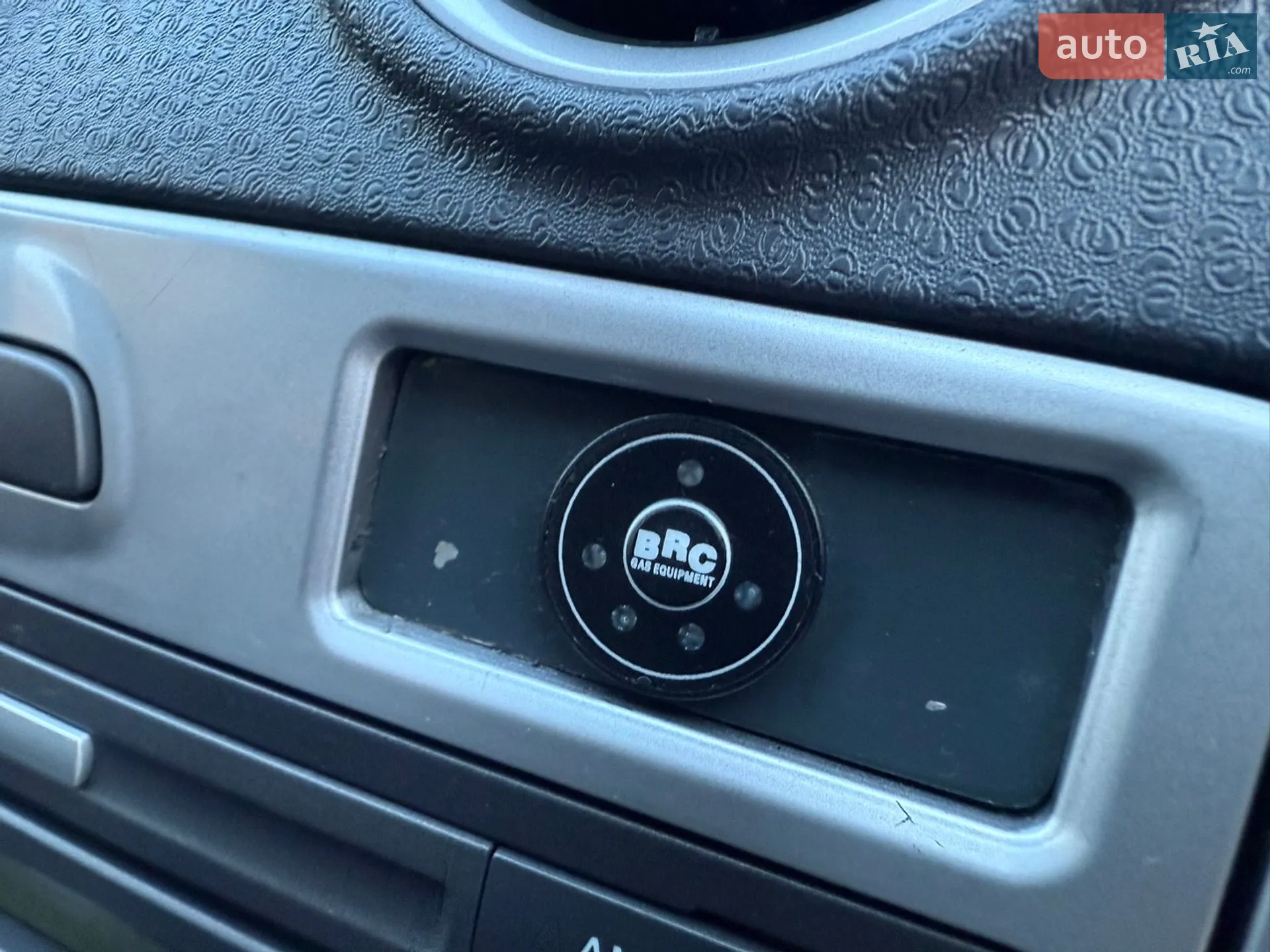 2010 Ford Fusion - мініатюра 32